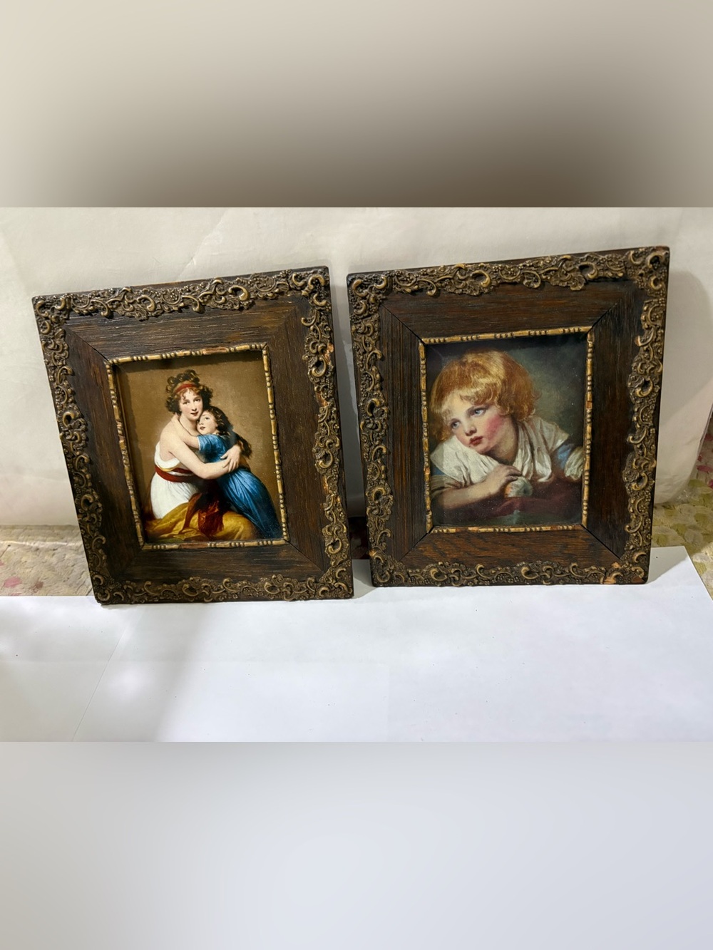 Ornate Vintage Picture Frames Brown & Gold Pair decorative pictures 5by6 inches